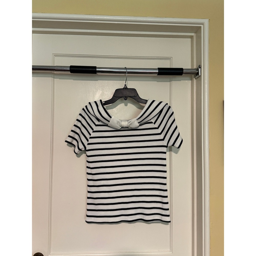 OLIVEdesOLIVE Striped off-the-shoulder Top Bow Back Short Sleeve Shirt - Picture 3 of 4